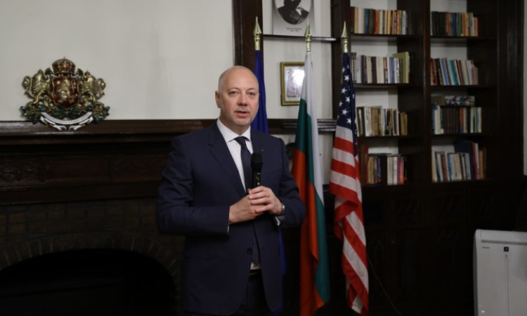 През 2026 г. България прекратява договора за транзит на руски газ